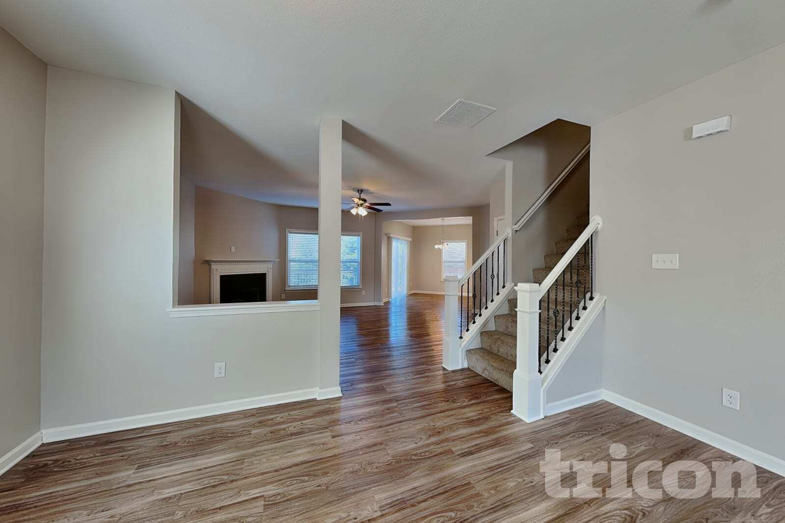 Building Photo - 807 Chastain Ave