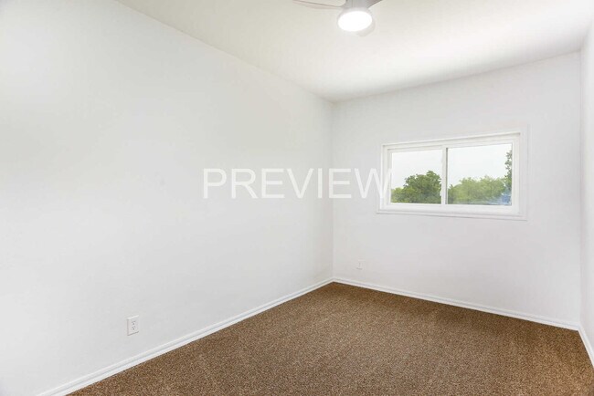 Building Photo - 8611 Key Windy Way