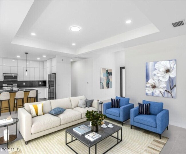 Building Photo - 1105 Jaguar Blvd