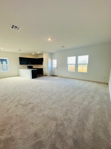 Building Photo - 852 Rancho Del Cielo Lp