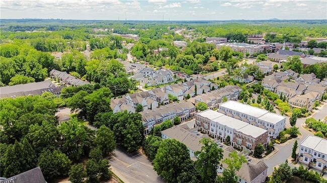 Building Photo - 535 Letchas Ln