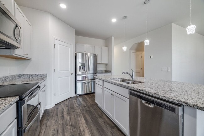 Building Photo - Spacious 5BR Home with Loft & Smart Features in Rincon