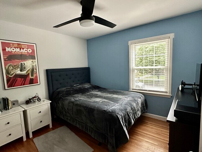 Building Photo - 1835 Manor Mill Rd