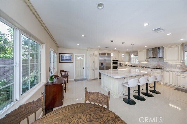 Building Photo - 814 Kellogg Ave