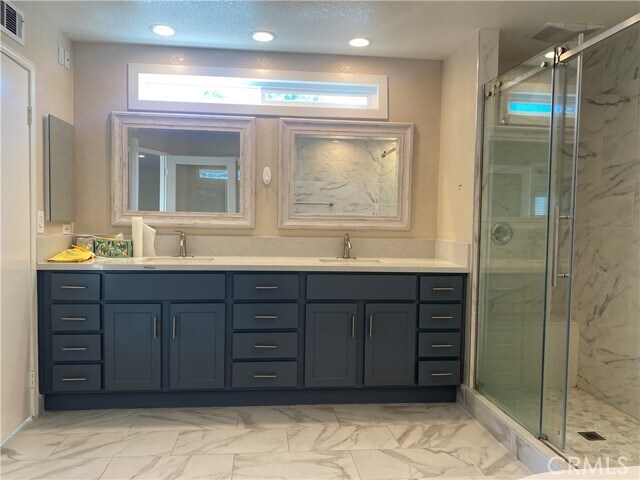 Building Photo - 24721 Las Alturas Ct