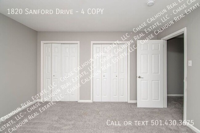 Building Photo - 1820 Sanford Dr