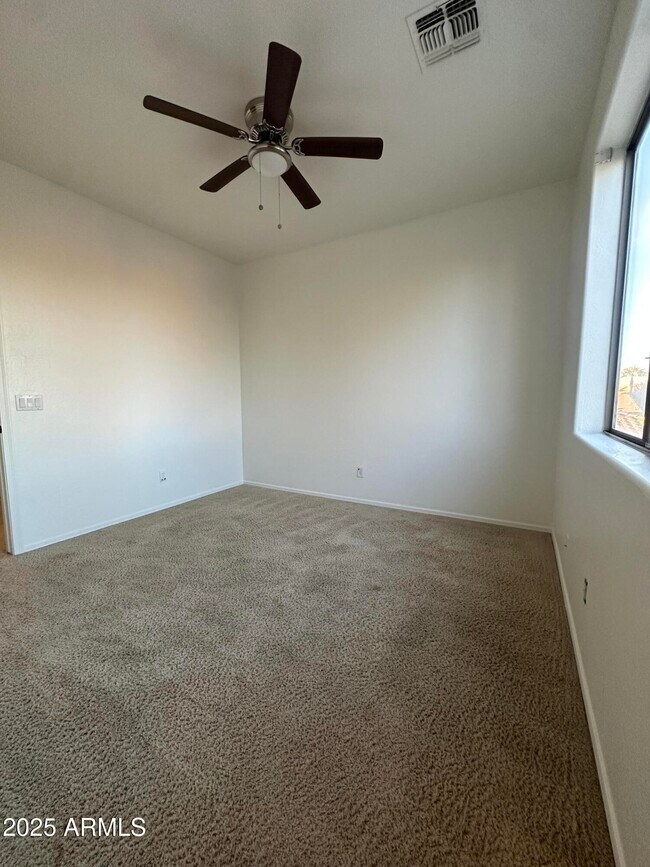 Building Photo - 4275 N 154th Dr