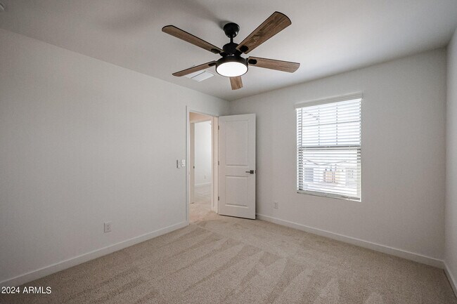 Building Photo - 7917 N 79th Ave