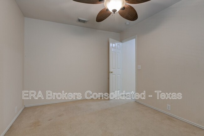 Building Photo - 1644 Cloudy Brook