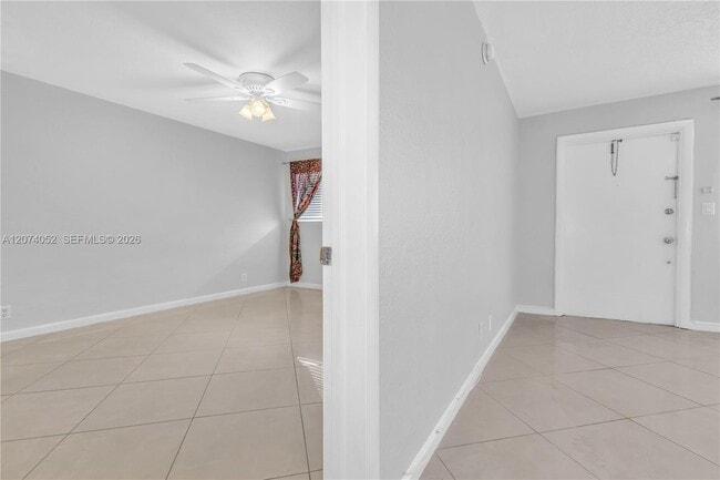 Building Photo - 2175 NE 56th St