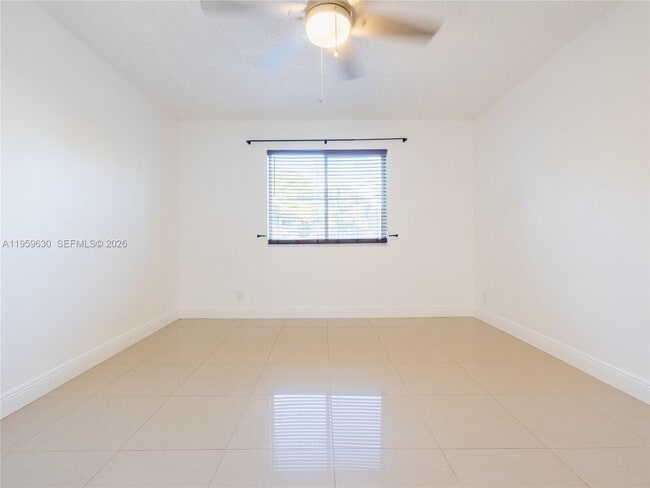 Building Photo - 9955 Westview Dr