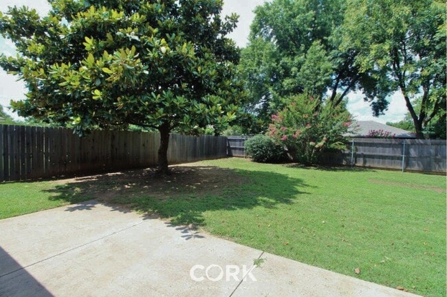 Building Photo - 2813 Old Hickory Dr