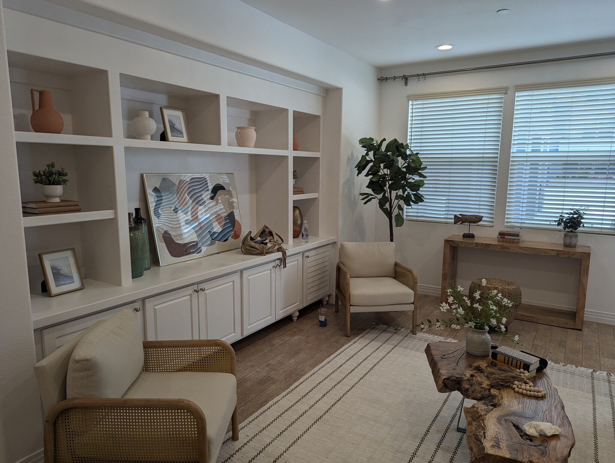 Building Photo - 7100 Playa Vista Dr