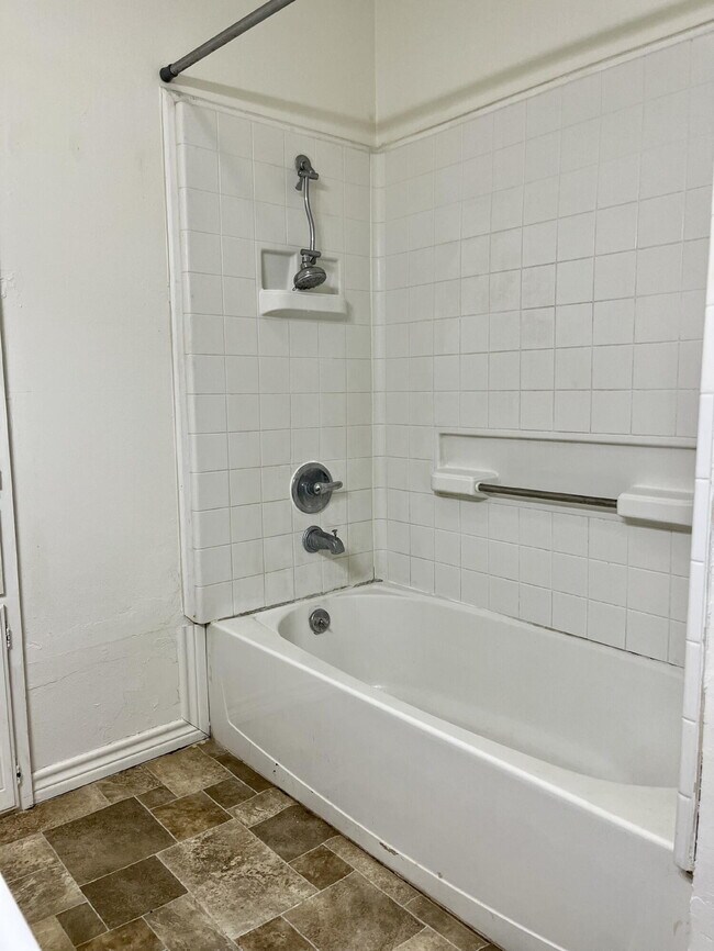 Building Photo - 2201 28th St