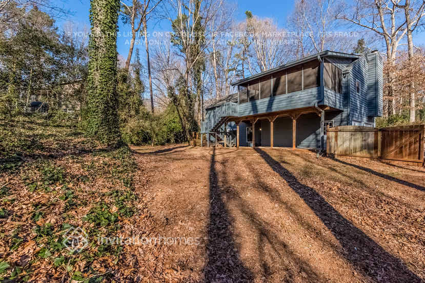 Building Photo - 640 Old Orchard Dr