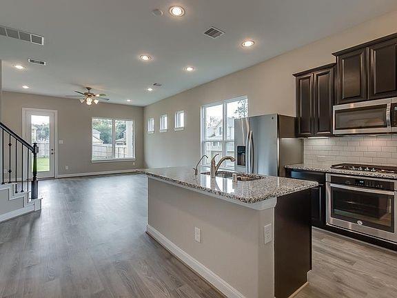 Building Photo - 8119 Braddock Hills Ln