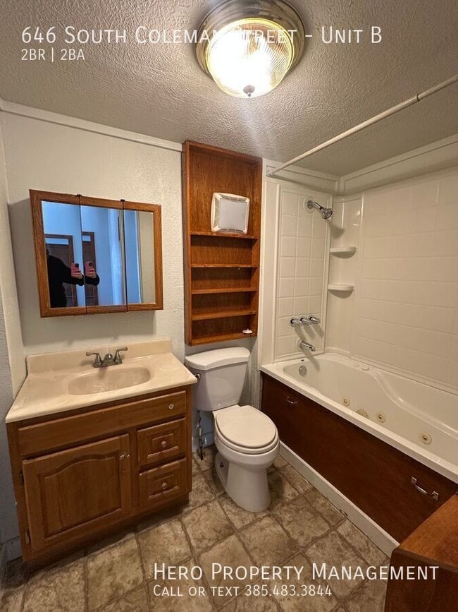 Building Photo - 646 S Coleman St