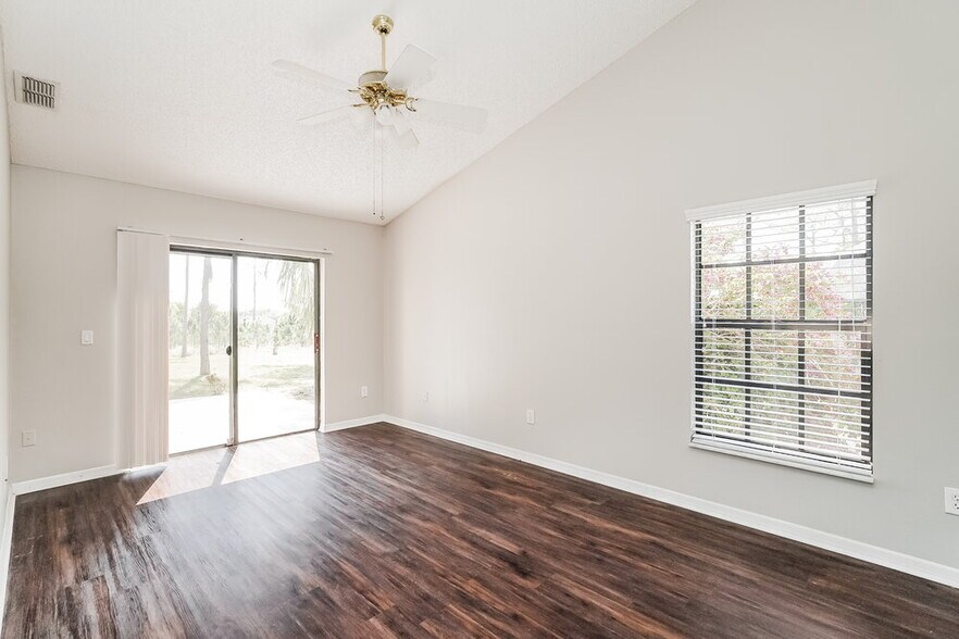 Building Photo - 14525 Pimberton Dr