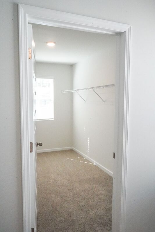 Building Photo - 418 Coconut Dr