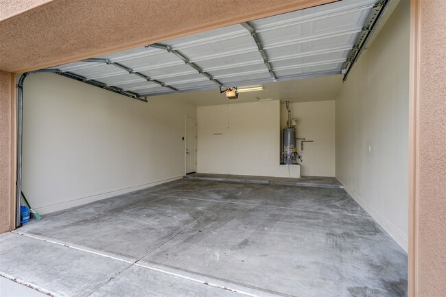 Building Photo - 3 bedroom, 2 bathroom Townhome in Granville