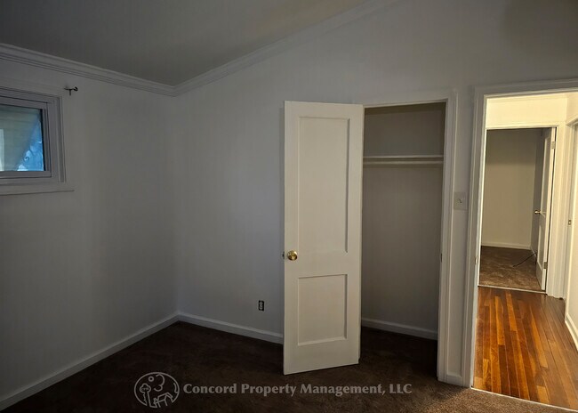 Building Photo - 7607 Meadow Way