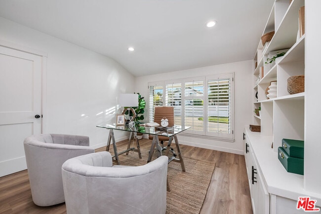 Building Photo - 16517 Hartsook St