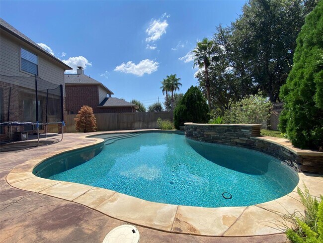 Building Photo - 9711 Dill Canyon Ln