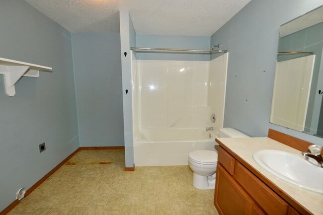 Building Photo - 7682 N Joanna Dr