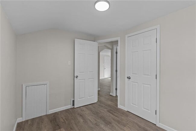 Building Photo - 6812 Grand Ave