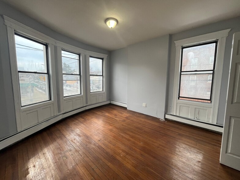 Building Photo - 1697 John F Kennedy Blvd