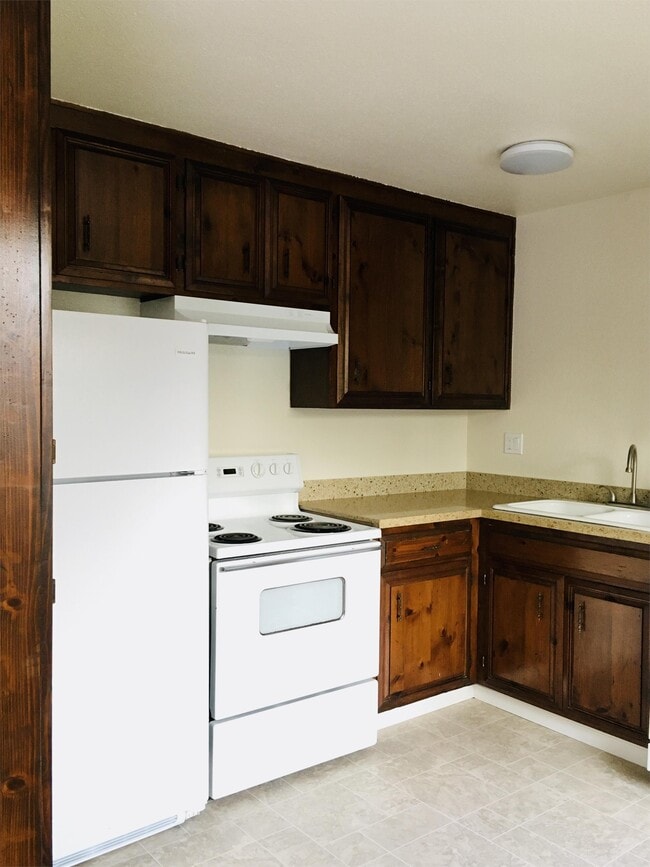 Building Photo - 209 Wright Ln