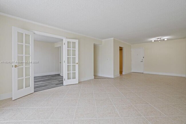 Building Photo - 2851 NE 183rd St