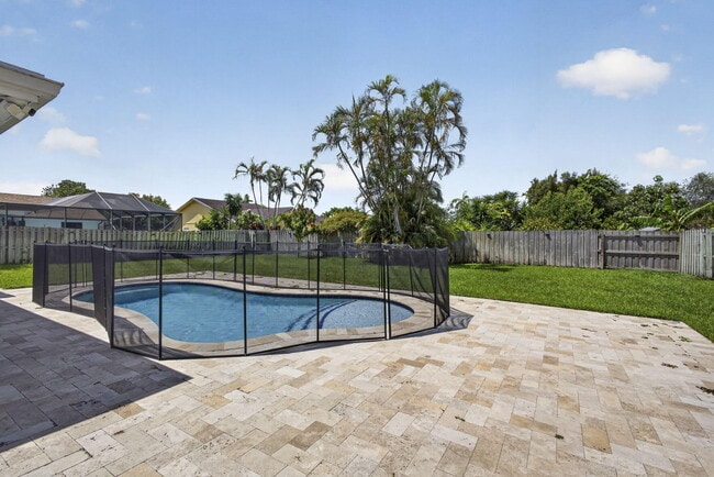Building Photo - 11760 Inverness Cir
