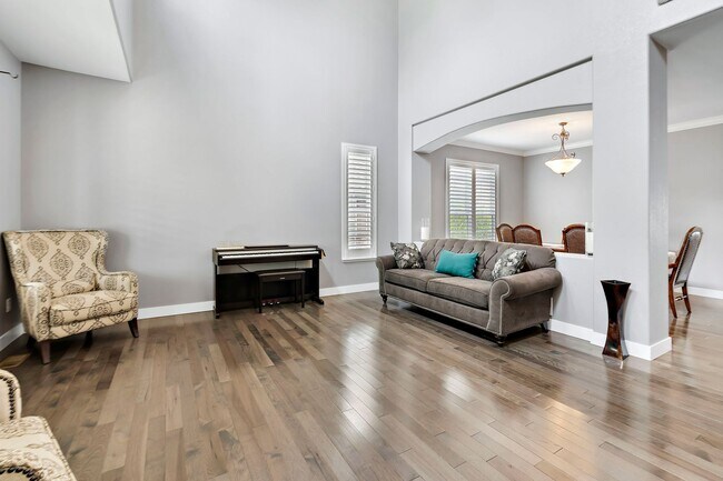 Building Photo - Beautiful Home in Tallyn's Ranch! Special ...