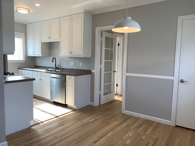 Building Photo - 12713 Venice Blvd