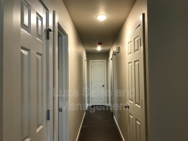 Building Photo - 1421 MacAlpine St