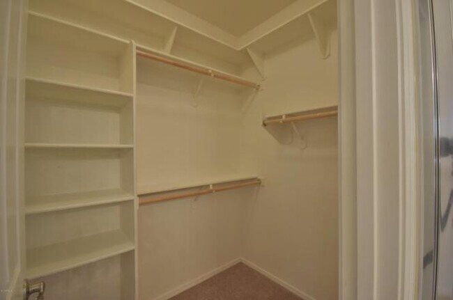 Building Photo - 1647 S 170th Ave