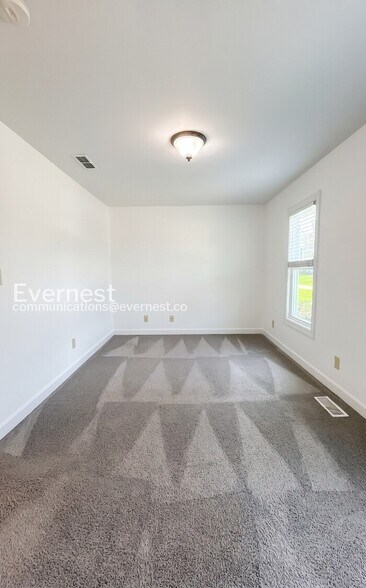 Building Photo - 2280 Aurelia Ct