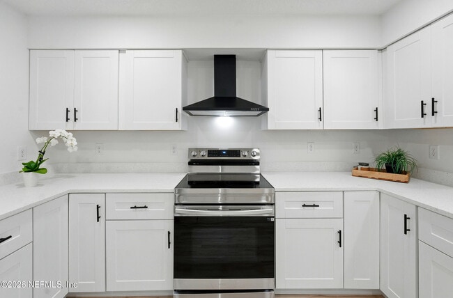 Building Photo - 2915 Holly Bay Rd