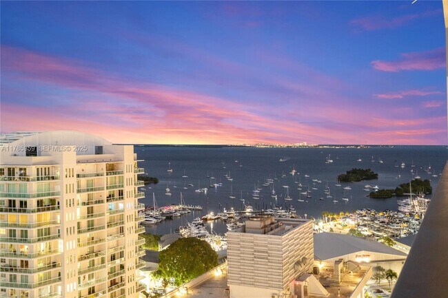 Building Photo - 2678 Tigertail Ave