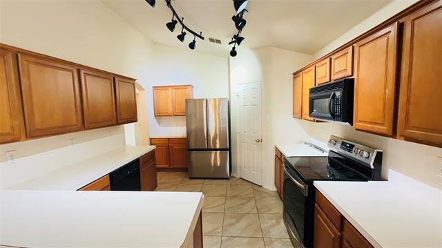 Building Photo - 522 Binkley Ct