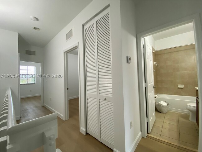 Building Photo - 3538 W 88th St