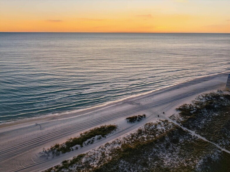 Building Photo - 14300 Millcole Ave