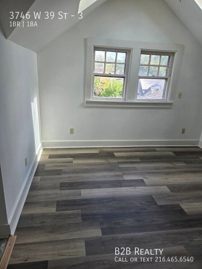 Building Photo - 3746 W 39th St