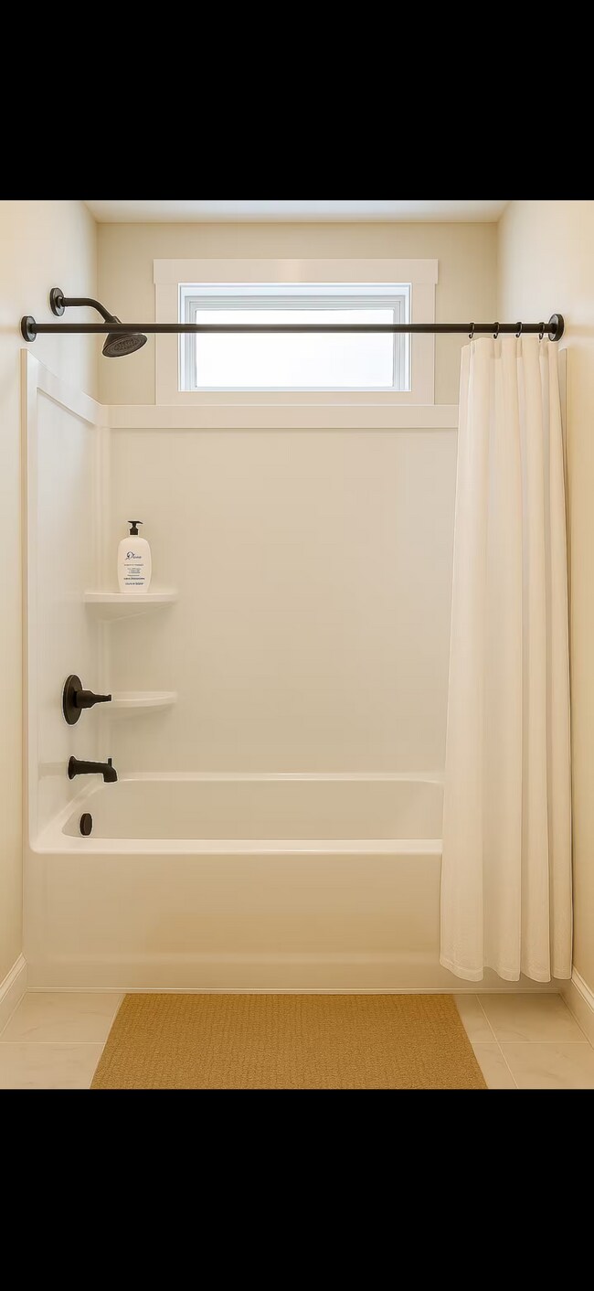 Building Photo - 109 Yona Dr