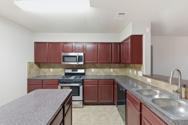 Building Photo - 4910 Conifer Ridge Way