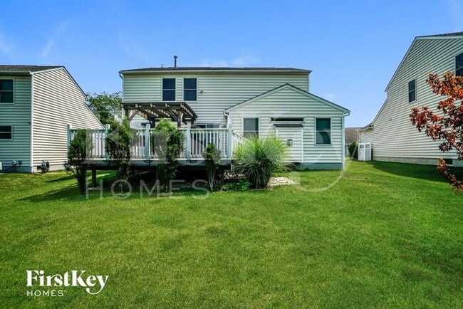 Building Photo - 9455 Strawser St