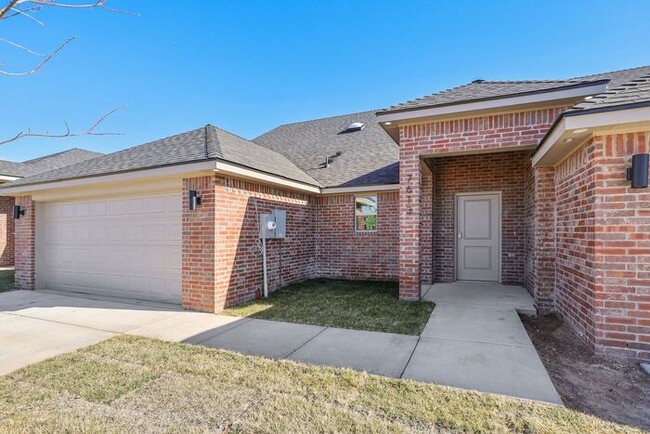 Building Photo - Brand New Large Townhome with Bonus Room!