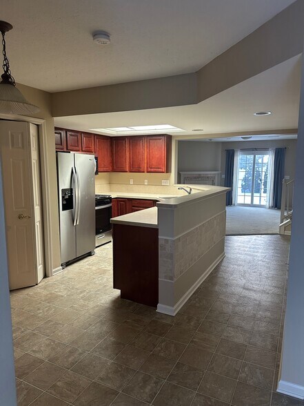 Kitchen into Living Room - 140 Sand Ct