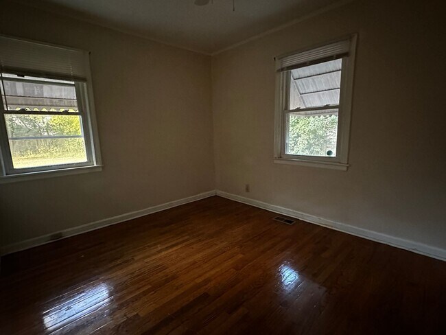 Building Photo - Jackson Heights - Richmond County